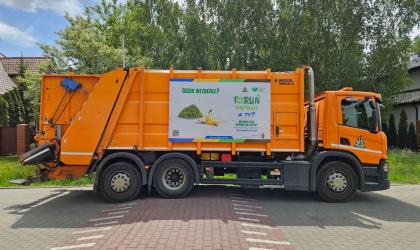 Śmieciarka z tablicą edukacyjną