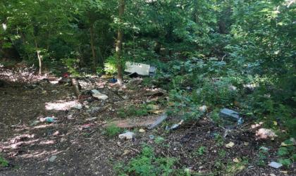 Dzikie wysypisko przy ul. Nad Zatoką